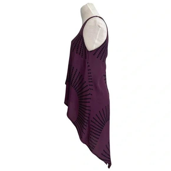 MANAOLA Pewa Asymmetrical Tank blouse Small purple - Picture 2 of 9